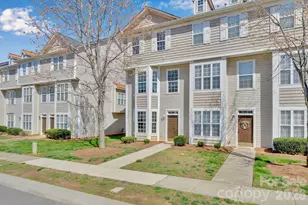 8131 Kings Creek Dr, Charlotte, NC 28273 - Photo 3