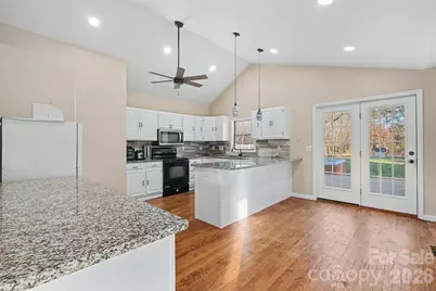 402 Shinnville Road, Mooresville, NC 28115 - Photo 9