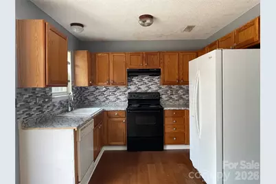 4012 Brandie Glen Road, Charlotte, NC 28269 - Photo 3