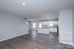 8021 Bruce St, Charlotte, NC 28215 - Photo 5