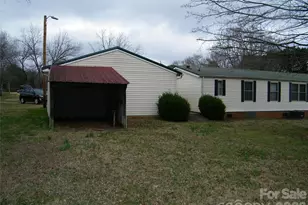 355 Ranchwood Dr, Salisbury, NC 28146 - Photo 3