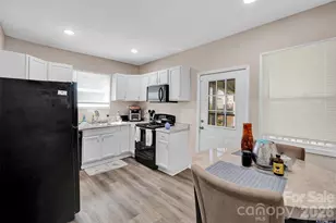 309 S Highland St, Gastonia, NC 28052 - Photo 11