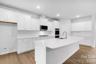 4284 Camden Gln Rd, Lancaster, SC 29720 - Photo 3