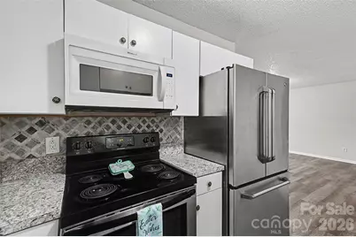 1910 Parkdale Avenue, Gastonia, NC 28052 - Photo 7