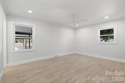 7301 Marlbrook Drive, Charlotte, NC 28212 - Photo 23