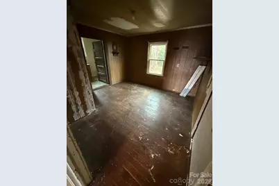 601 S College Street, Dallas, NC 28034 - Photo 7