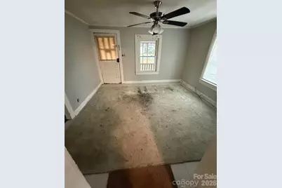 601 S College Street, Dallas, NC 28034 - Photo 5