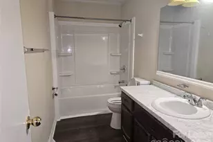 5323 Chestnut Lake Dr, Charlotte, NC 28227 - Photo 11