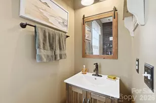 137 Falls Cove Dr, Troutman, NC 28166 - Photo 21