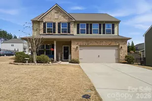 137 Falls Cove Dr, Troutman, NC 28166 - Photo 1