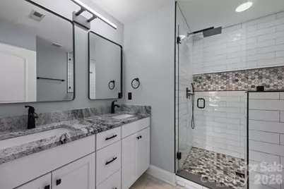 444 Hurston Circle, Charlotte, NC 28208 - Photo 13