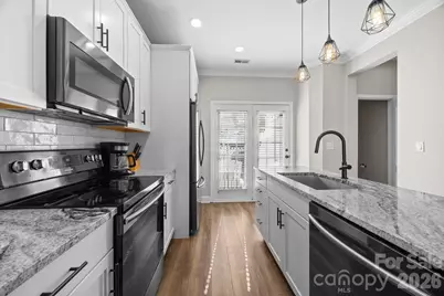 444 Hurston Circle, Charlotte, NC 28208 - Photo 9