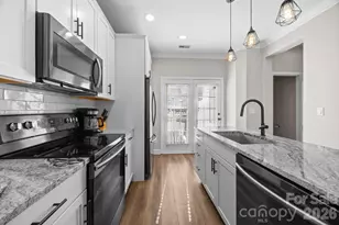 444 Hurston Circle, Charlotte, NC 28208 - Photo 9