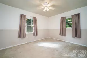 6 Hillview Cir, Asheville, NC 28805 - Photo 17