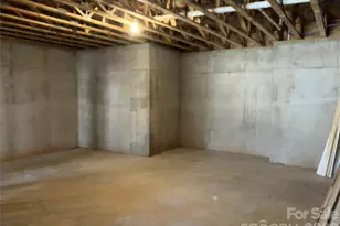 4952 Southview Dr, Hickory, NC 28602 - Photo 15