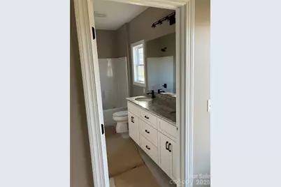 4952 Southview Drive, Hickory, NC 28602 - Photo 11