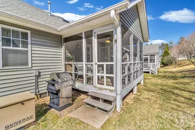 333 Charlestown Drive, Hendersonville, NC 28792 - Photo 43