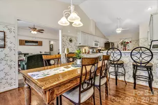 333 Charlestown Dr, Hendersonville, NC 28792 - Photo 23