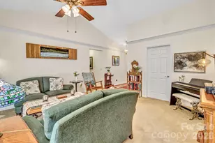 333 Charlestown Dr, Hendersonville, NC 28792 - Photo 13