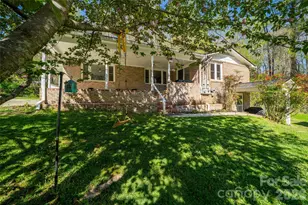 913 Dorothy St, Hendersonville, NC 28791 - Photo 19