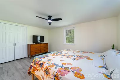 913 Dorothy Street, Hendersonville, NC 28791 - Photo 11