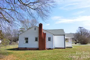 500 Gann St, Lowell, NC 28098 - Photo 3