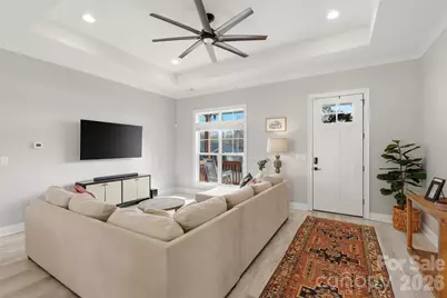 320 Elm Street, Belmont, NC 28012 - Photo 5