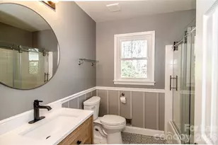 406 Port Royal Dr, Matthews, NC 28105 - Photo 23