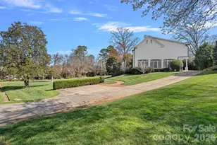 1845 Pinewood Cir, Charlotte, NC 28211 - Photo 43