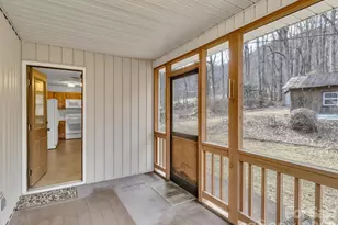 122 Vinewood Dr, Waynesville, NC 28786 - Photo 15