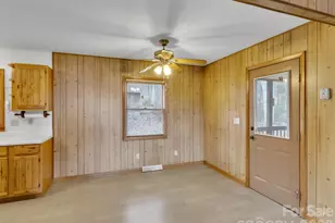 122 Vinewood Dr, Waynesville, NC 28786 - Photo 9