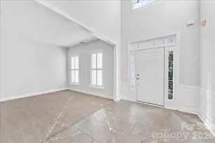 11143 Knight Castle Dr, Charlotte, NC 28277 - Photo 3