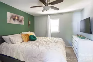 812 N Ransom St, Gastonia, NC 28052 - Photo 11