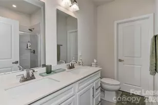 421 Spearfield Ln, Charlotte, NC 28205 - Photo 9