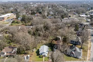 127 S Patterson St, Statesville, NC 28677 - Photo 9