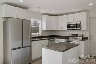 2621 Fairwood Dr SE, Hudson, NC 28638 - Photo 9