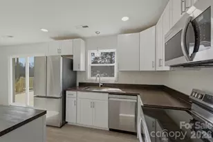 2621 Fairwood Dr SE, Hudson, NC 28638 - Photo 11