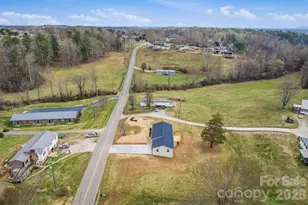 2621 Fairwood Dr SE, Hudson, NC 28638 - Photo 31