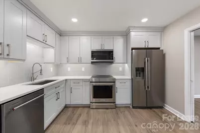 4706 Walden Court, Charlotte, NC 28210 - Photo 11