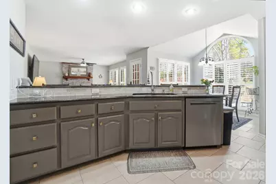 4218 Patriots Way, Gastonia, NC 28056 - Photo 9