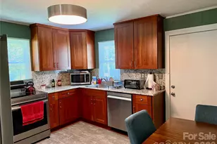 703 Stage St NW, Lenoir, NC 28645 - Photo 5