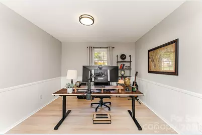 6000 Ferndale Place, Charlotte, NC 28215 - Photo 19