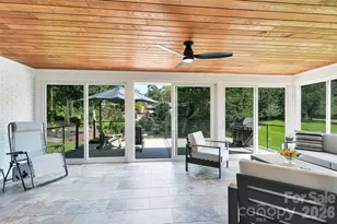 507 Fenwick Ct, Hendersonville, NC 28739 - Photo 15