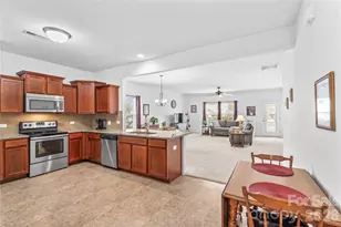 128 Water Ski Dr, Statesville, NC 28677 - Photo 7