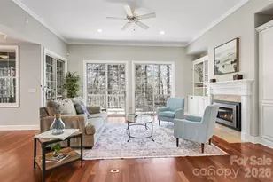 43 S Kuykendall Ct, Hendersonville, NC 28739 - Photo 3