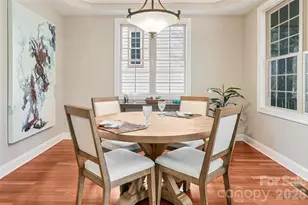 43 S Kuykendall Ct, Hendersonville, NC 28739 - Photo 9