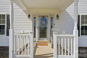 9665 Autumn Cir, Davidson, NC 28036 - Photo 5