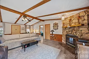 8 Jonquil Ln, Candler, NC 28715 - Photo 3