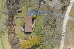 8 Jonquil Ln, Candler, NC 28715 - Photo 21