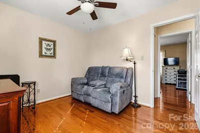 215 Towne Court NW, Conover, NC 28613 - Photo 27